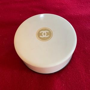 Vintage CHANEL No. 5 Perfumed Bath Powder